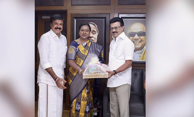 DMDK General Secretary Premathala Vijayakanth (center) with Tamil Nadu Chief Minister and DMK president MK Stalin (right) in Chennai