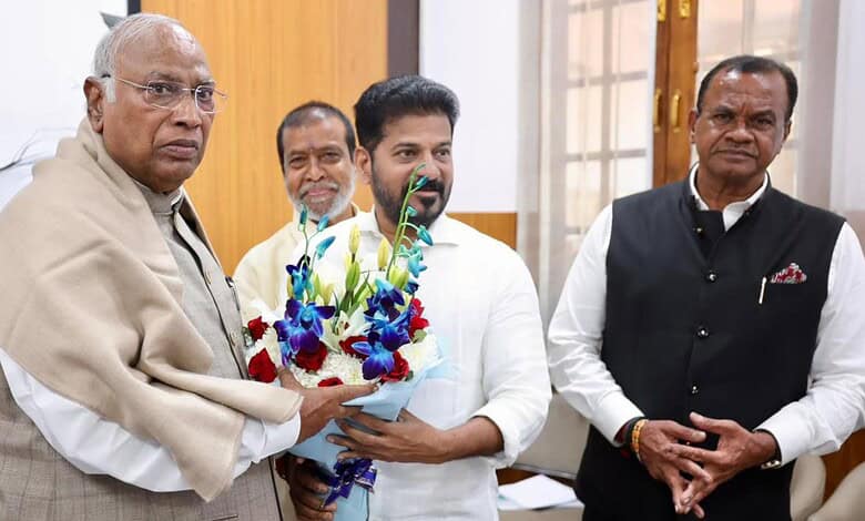 Telangana CM Revanth Reddy with Congress President Mallikarjun Kharge