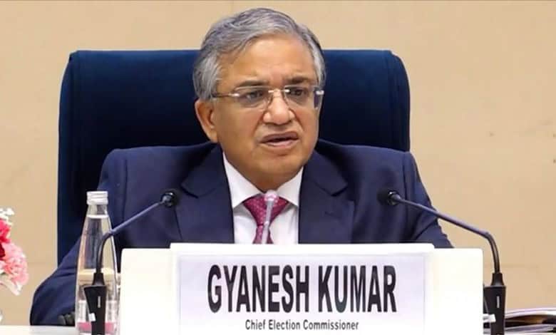 Chief Election Commissioner Gyanesh Kumar speaking at a roundtable with State Election Commissioners.
