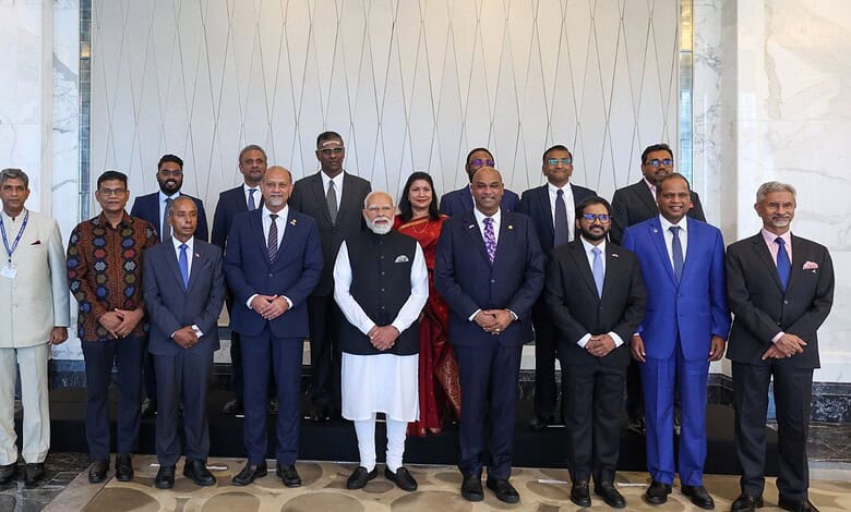 PM Modi meets Indian origin Malaysian leaders in Kuala Lumpur