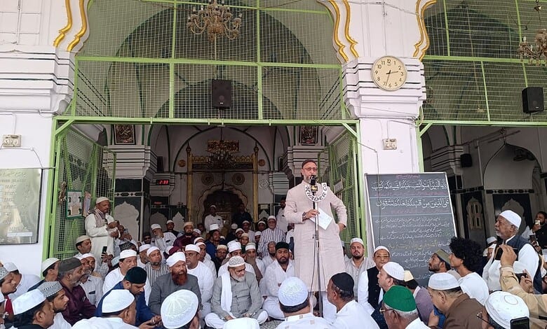 All India Majlis-e Ittehadul Muslimeen (AIMIM) chief Asaduddin Owaisi