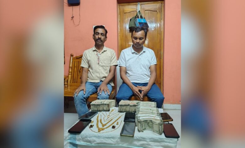 Excise official, aid, nabbed by Telangana ACB for extorting money from merchant