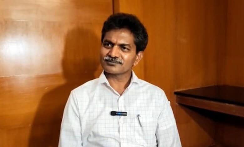 Surrendered Maoist leader Devuji calls for lifting ban and recognising CPI (Maoist) as a political party.
