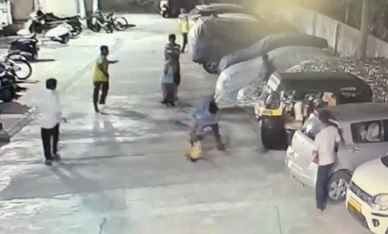Man throws 4-year-old to the ground in Maharashtra
