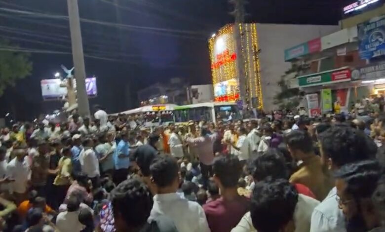 Telangana: Tension in Nirmal after doctor manhandled, protesters demand arrests