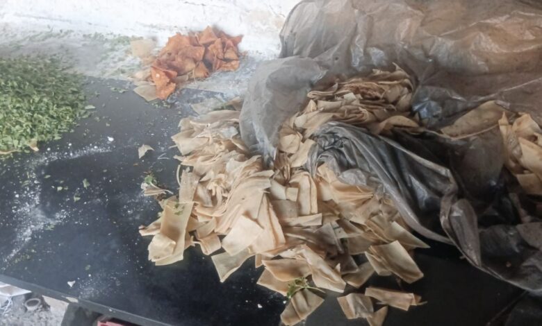 Illegal samosa unit busted in Hyderabad; Unhygienic stock worth Rs 5 L seized