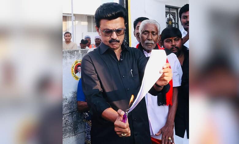 Tamil Nadu Chief Minister MK Stalin burns a copy of the proposed Delimitation bill during a protest, in Namakkal, Tamil Nadu, on Thursday, April 16.