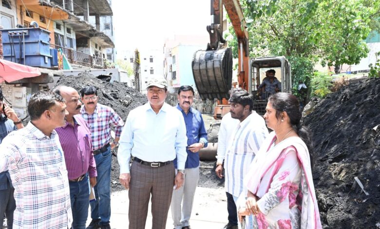 HYDRAA takes up desilting of drains ahead of monsoon in Hyderabad