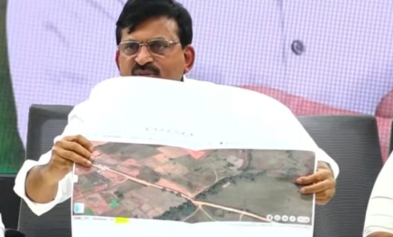The image shows Revenue Minister Ponguleti Srinivasa Reddy showing google earth images of the road and shed constructions in 373 acres of government land in Nadergul village between 2021 and 2022.