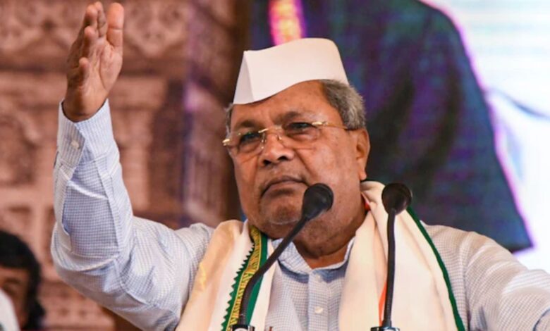 Karnataka CM Siddaramaiah addresses a gathering