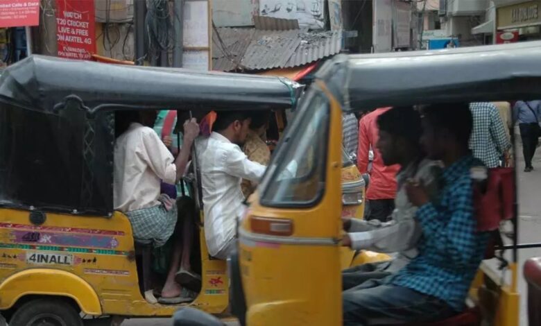 Hyderabad LPG shortage: Old City share auto fares rise, commuters helpless
