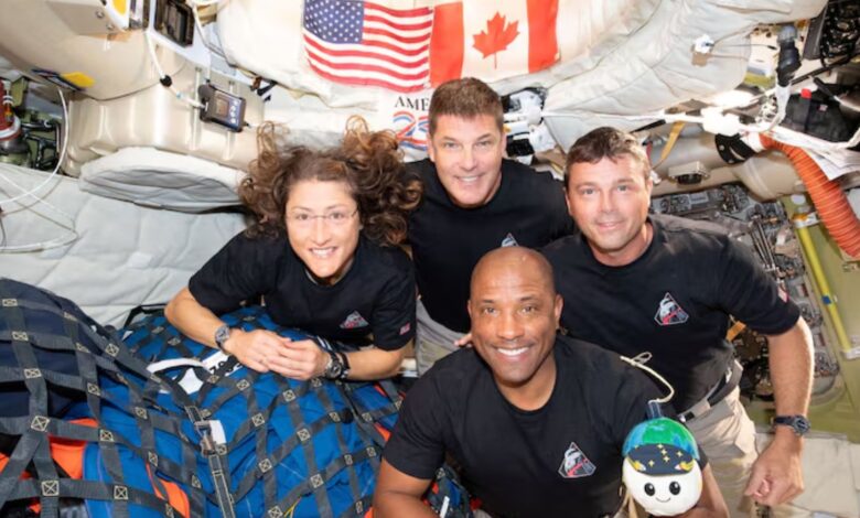 How the Artemis II crew trained to observe and photograph the moon