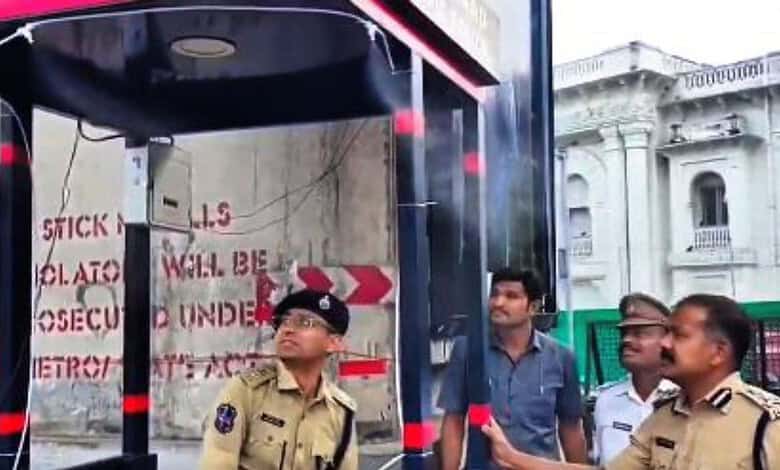 Traffic DCP Avinash Kumar experiences the mist