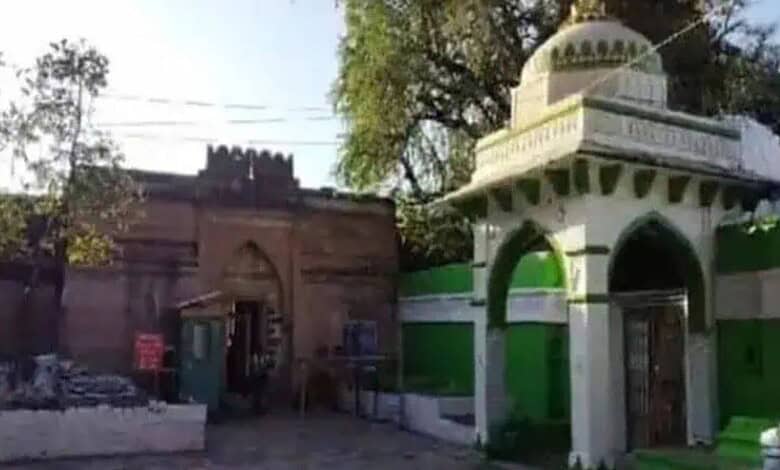 Historic Bhojshala site with mosque structure and surrounding walls in Madhya Pradesh, linked to Bhojshala dispute.