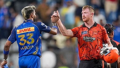 Klaasen and Head celebrate during IPL match, showcasing key players in a high-scoring chase.