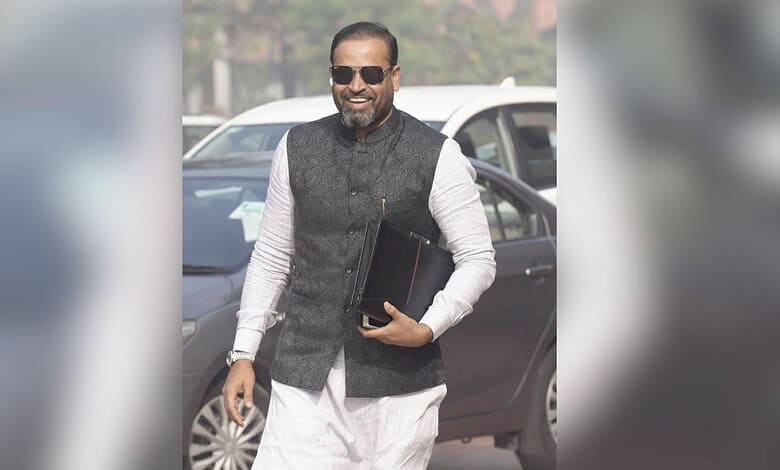 Yusuf Pathan’s father-in-law, along with two others, detained over Mumbai road rage assault case.