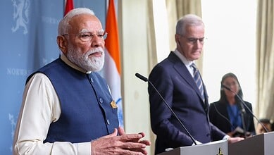 Norway journo questions PM Modi over avoiding media queries