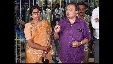 TMC candidates Shashi Panja and Kunal Ghosh protest in Kolkata
