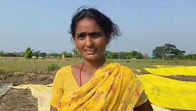 A farmer narrates her ordeal due to unseasonal rains