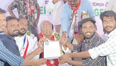 The image shows the leaders of All India OBC Students Association (AIOBCSA) offering their support to the indefinite hunger strike started by Senior Congress leader V Hanumantha Rao demanding the inclusion of BC Census in the National Census 2027, at his residence in Hyderabad on Saturday, May 9, 2026.