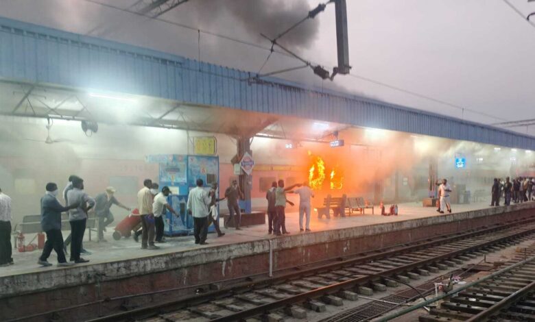 Hyderabad-Jaipur train