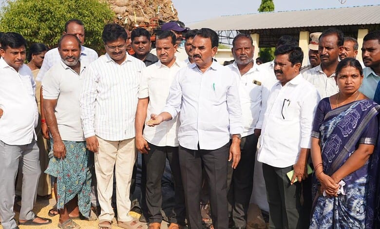 Tourism Minister Jupally Krishna Rao visits agricultural market yard in Kollapur