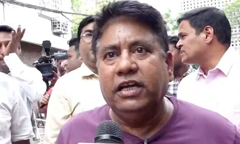 Ruckus outside counting centre in Mamata’s constituency, TMC claims entry of car with BJP flag