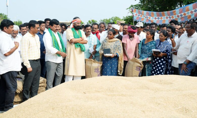Telangana ministers order strict action over paddy procurement irregularities